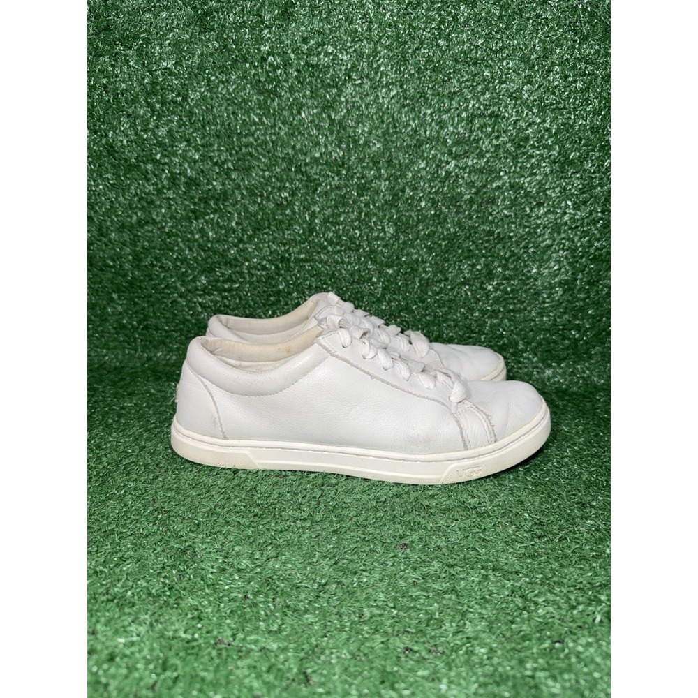 Ugg Womens Size 7.5 White Leather Casual Shoes Lace Up Walking‎ Comfort Sneakers